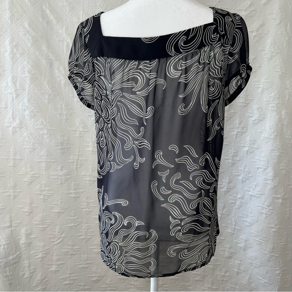 ! Ann Taylor  Summer Womens Blouse - Picture 3 of 9